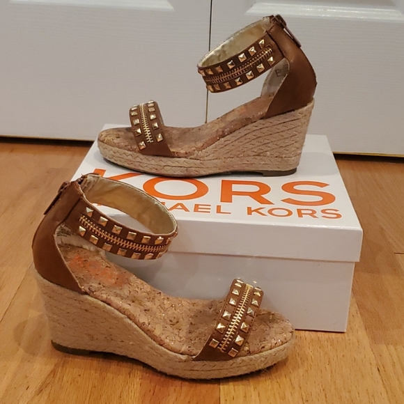 KORS Michael Kors Other - 🌻Host Pick🌻 Kids Summer Wedges